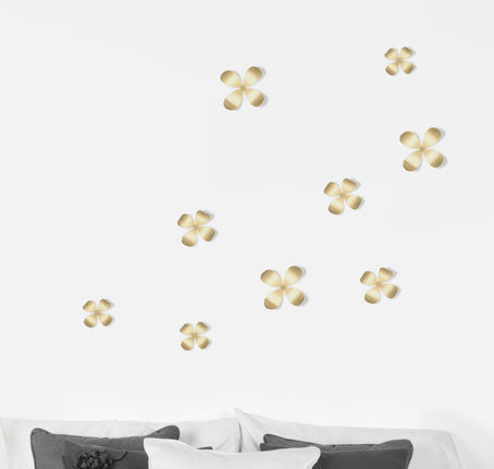 Umbra Flowery Wall Display In Brass