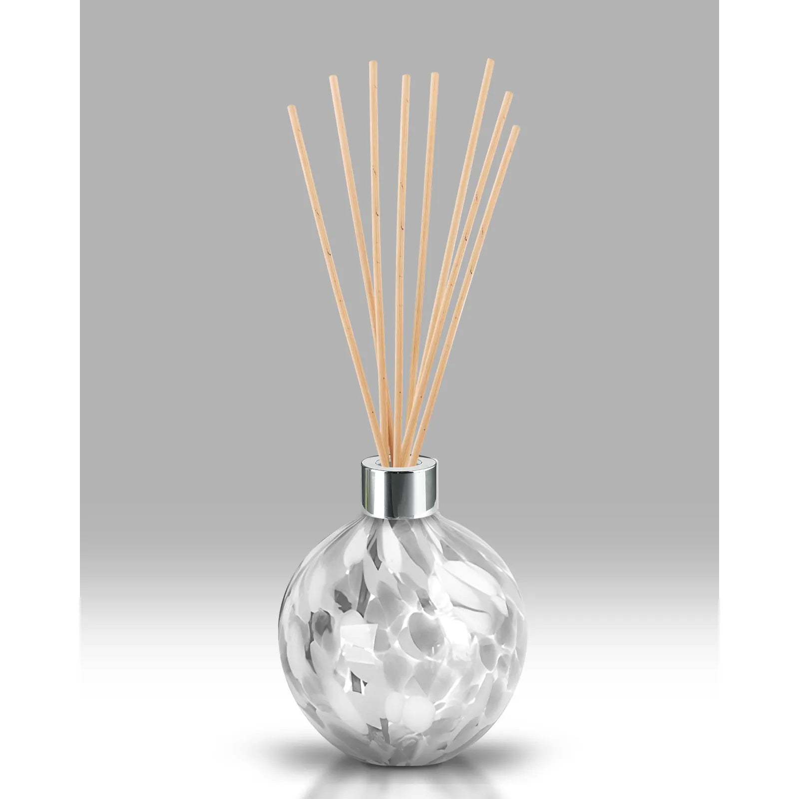 Exquisite Silver And White Glass Diffuser